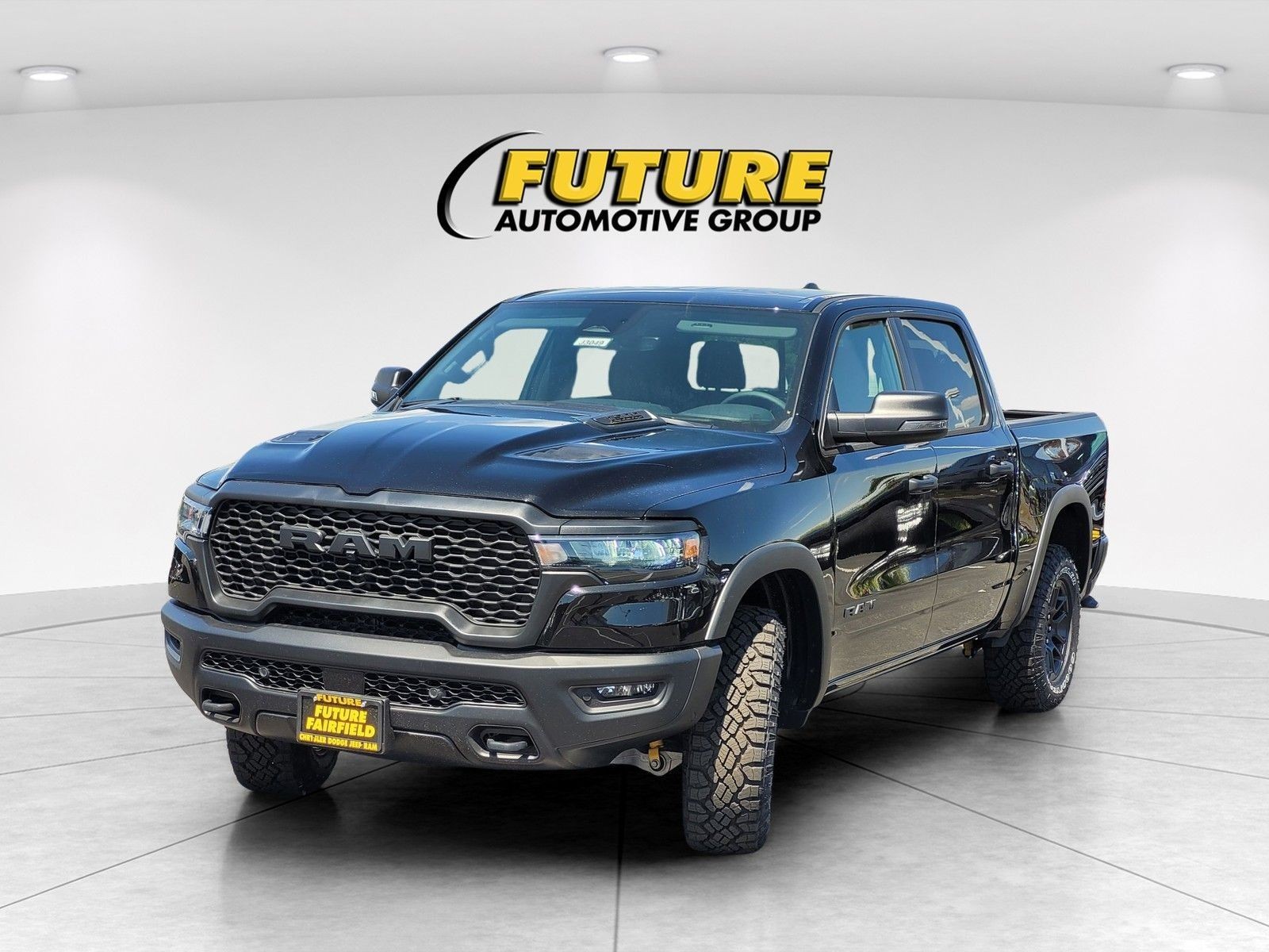 New 2026 Diamond Black Crystal Pearl-Coat Exterior Paint RAM Rebel image 27