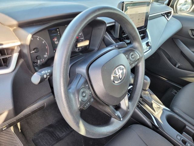 Used 2023  Toyota LE image 11