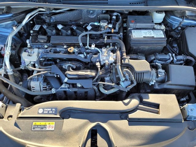 Used 2023  Toyota LE image 27