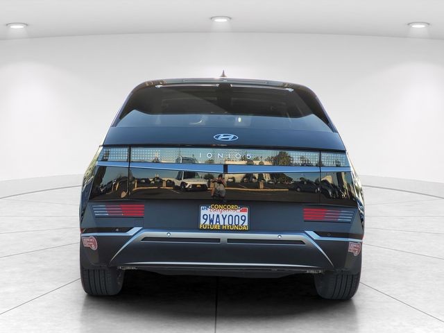 Certified Used 2024 Black Hyundai SEL image 4