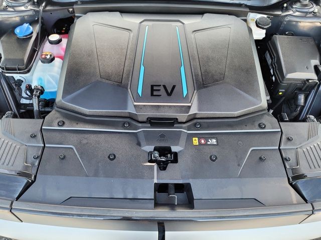 Certified Used 2024 Black Hyundai SEL image 26
