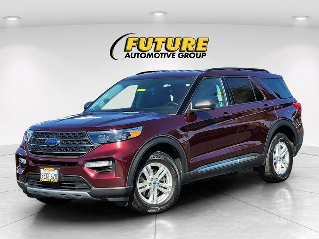Used 2022 Red Ford XLT image 3