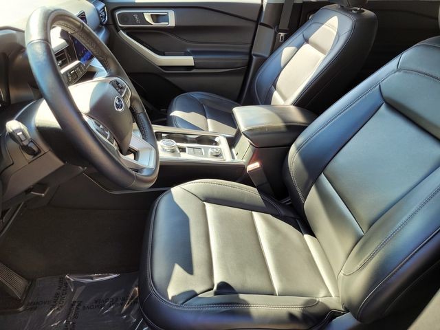 Used 2022 Red Ford XLT image 16