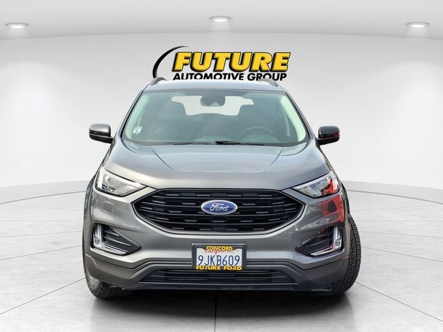 Used 2024 Gray Ford SEL image 4