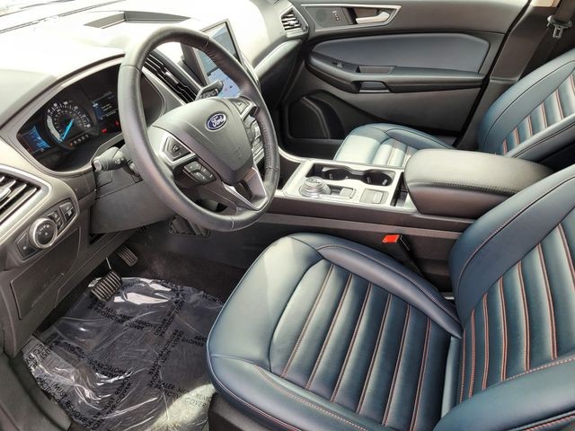 Used 2024 Gray Ford SEL image 12