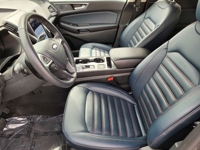 Used 2024 Gray Ford SEL image 16