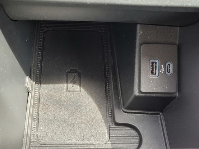 Used 2024 Gray Ford SEL image 19