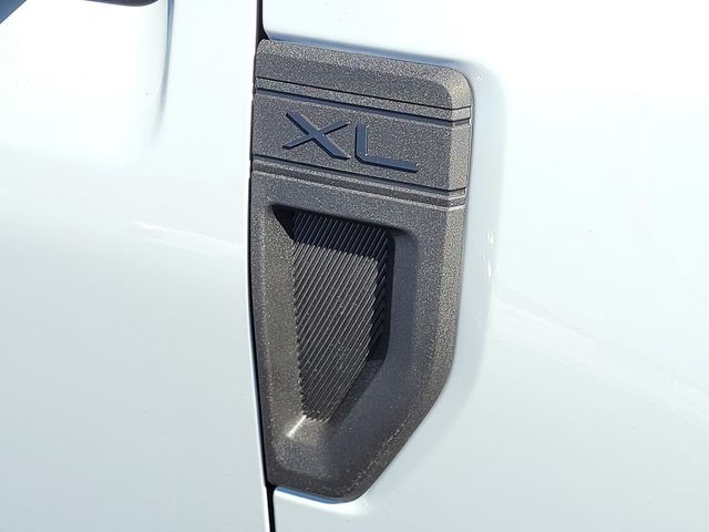 New 2026 Space White Metallic Ford XL image 24