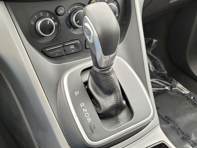 Used 2014 Gray Ford SE image 20