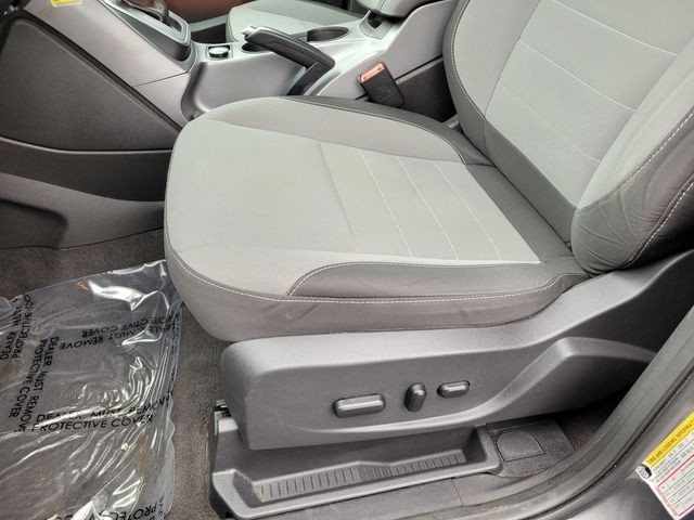 Used 2014 Gray Ford SE image 23