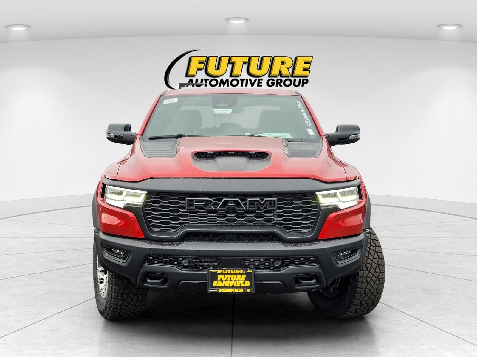 New 2026 Molten Red Pearl-Coat Exterior Paint RAM RHO image 3