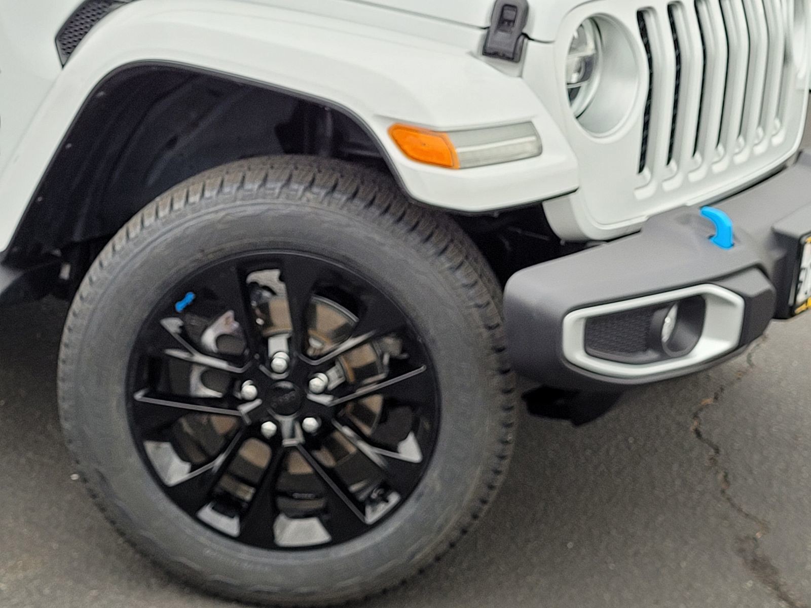 Used 2022 White Jeep Unlimited Sahara 4xe image 10