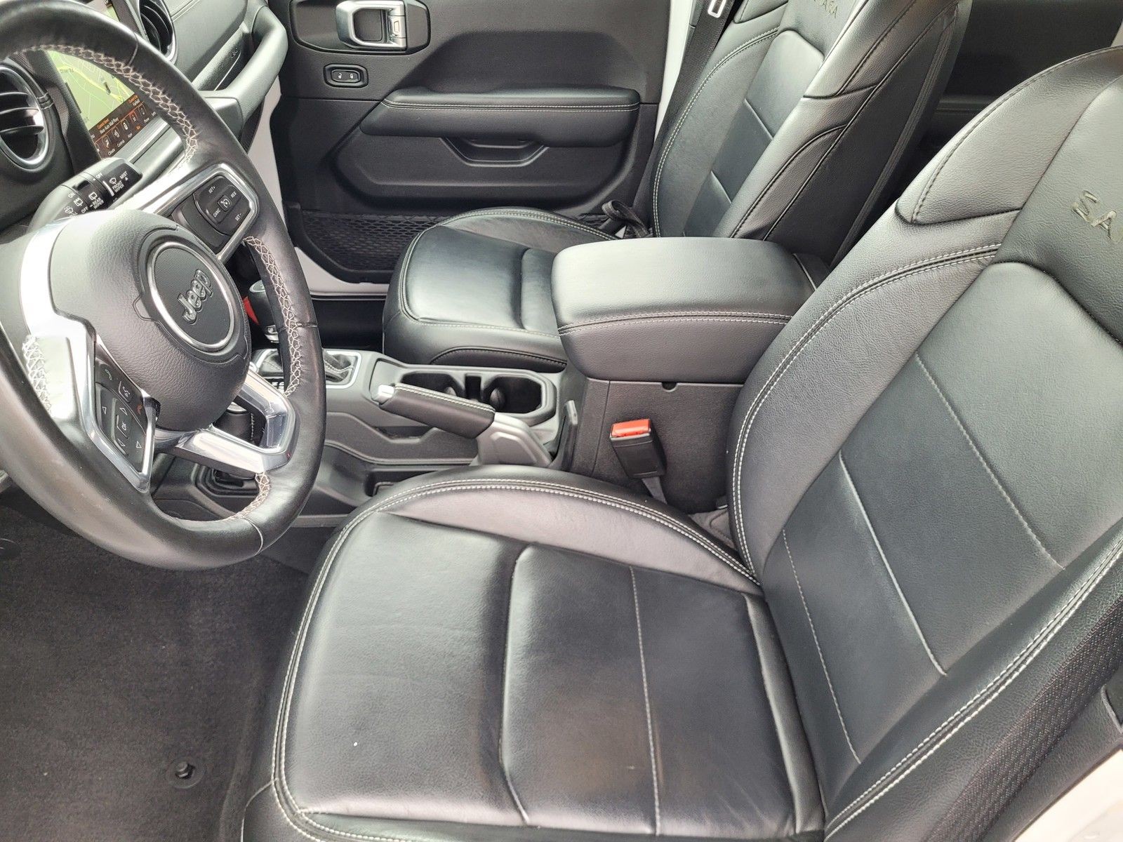 Used 2022 White Jeep Unlimited Sahara 4xe image 16