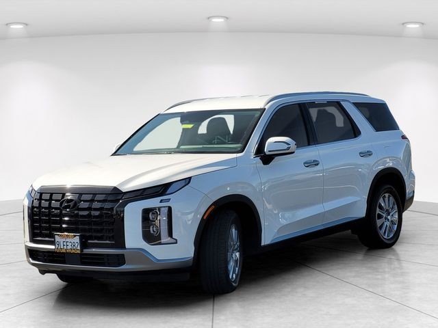 Used 2024 White Hyundai SEL image 2