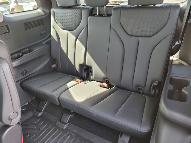 Used 2024 White Hyundai SEL image 18