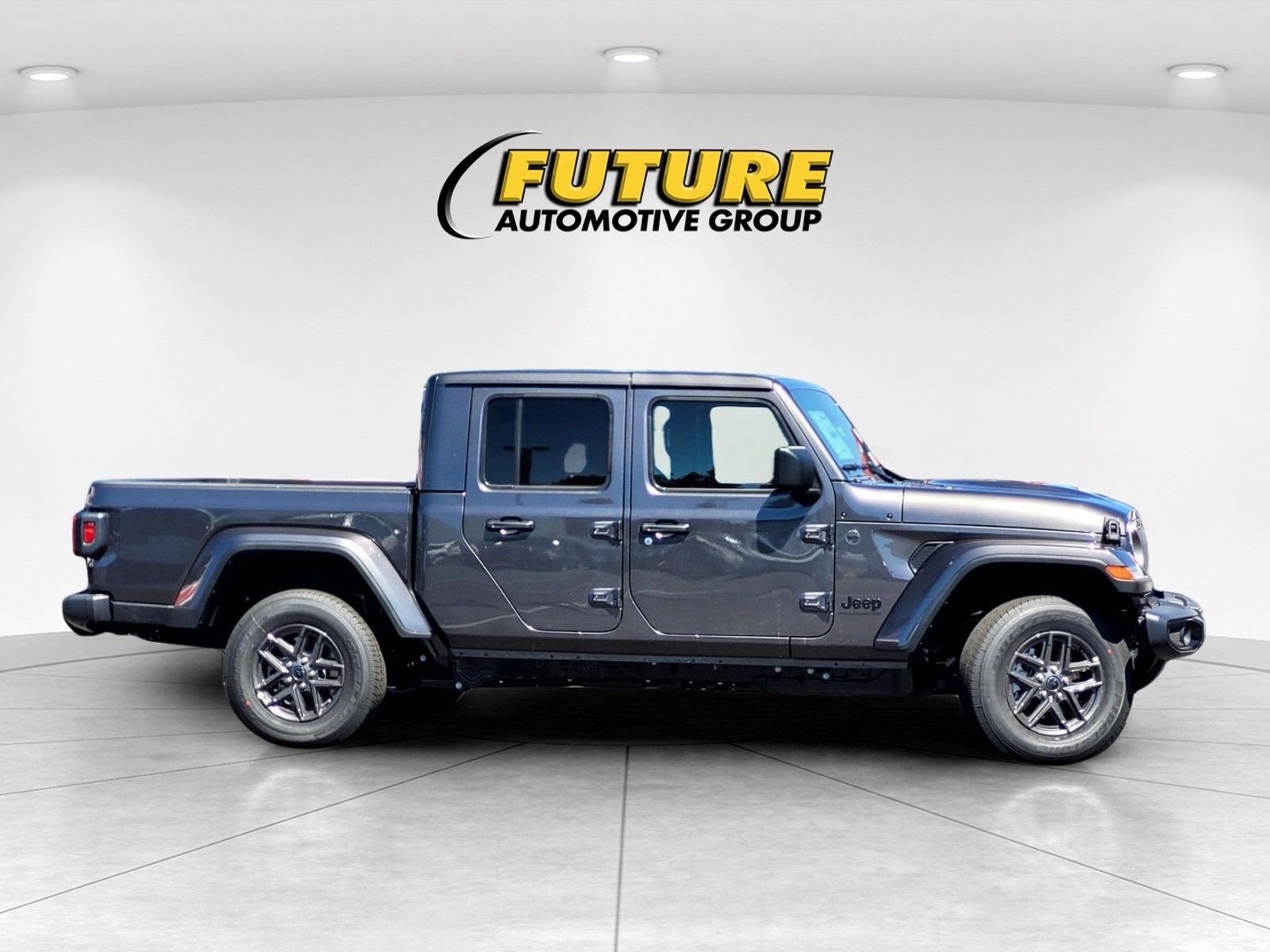 New 2026 Granite Crystal Metallic Clear-Coat Exterior Paint Jeep Sport S image 4