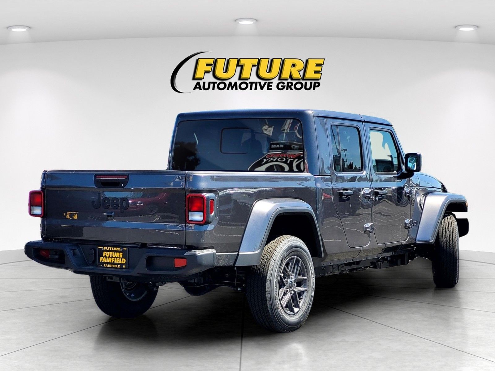 New 2026 Granite Crystal Metallic Clear-Coat Exterior Paint Jeep Sport S image 6