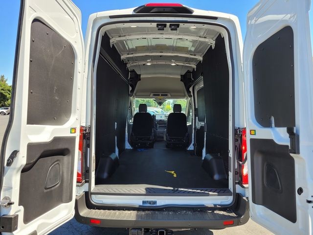 New 2026 Oxford White Ford Cargo Van image 17