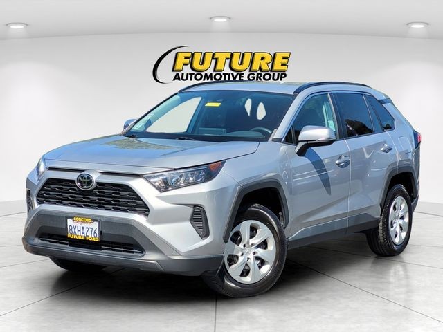 Used 2021 Silver Toyota LE image 3