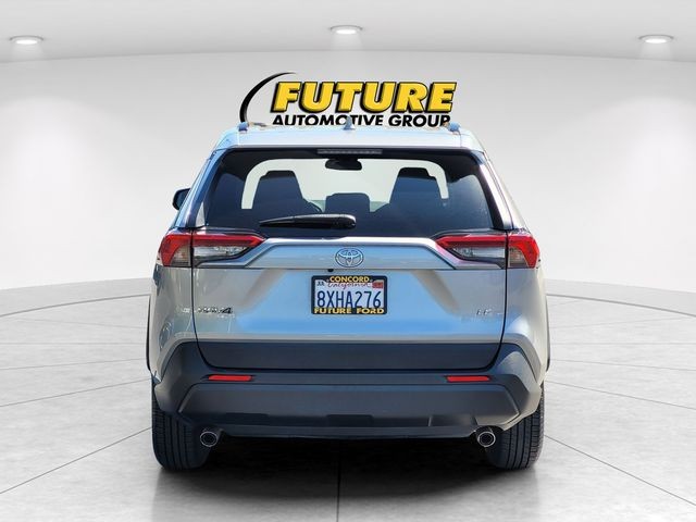 Used 2021 Silver Toyota LE image 5