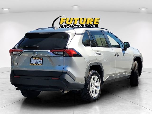 Used 2021 Silver Toyota LE image 7