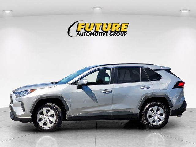 Used 2021 Silver Toyota LE image 8