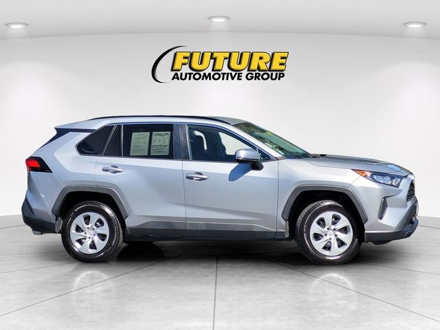 Used 2021 Silver Toyota LE image 9