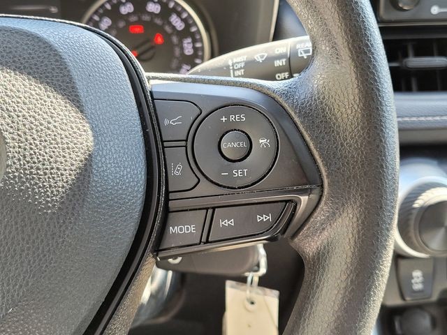 Used 2021 Silver Toyota LE image 22