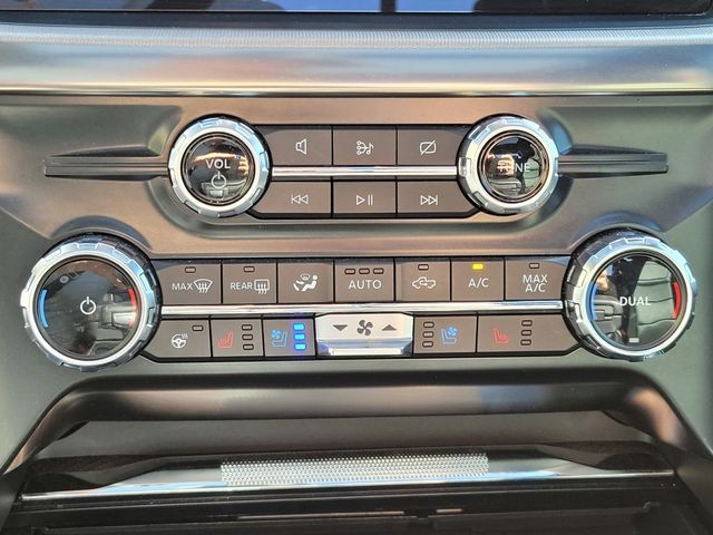 Used 2022 Orange Ford Raptor image 24