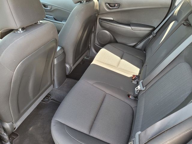 Used 2022 Silver Hyundai SEL image 16