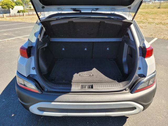 Used 2022 Silver Hyundai SEL image 17