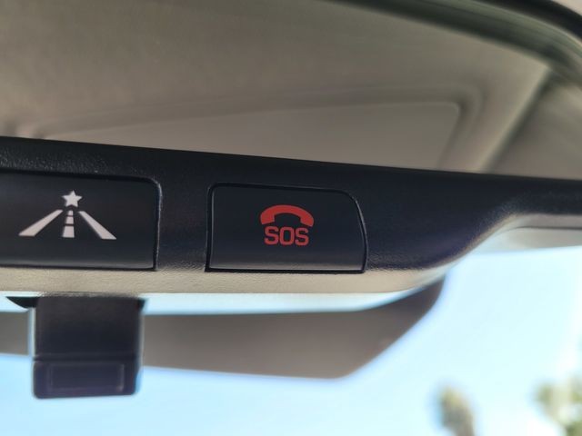 Used 2022 Silver Hyundai SEL image 18