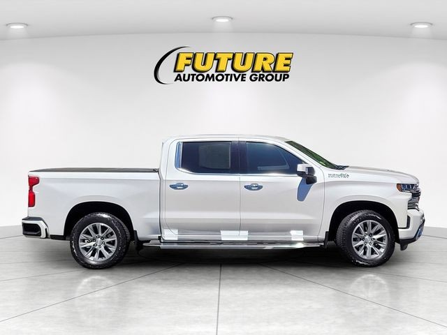 Used 2022 Beige Chevrolet High Country image 10
