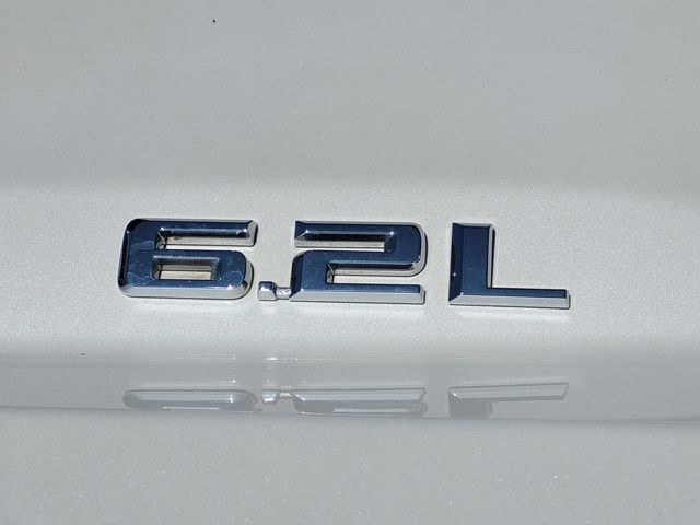 Used 2022 Beige Chevrolet High Country image 13