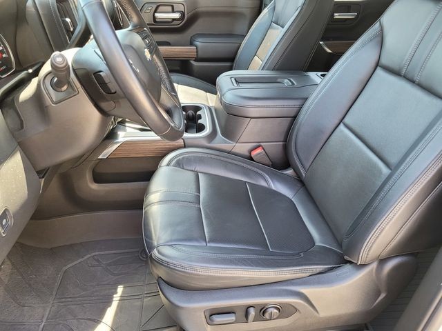 Used 2022 Beige Chevrolet High Country image 18