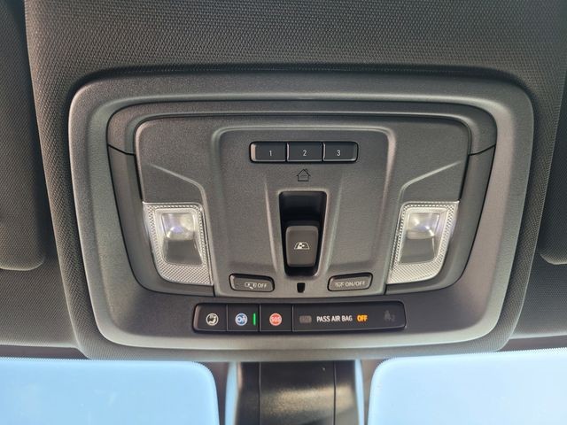 Used 2022 Beige Chevrolet High Country image 19