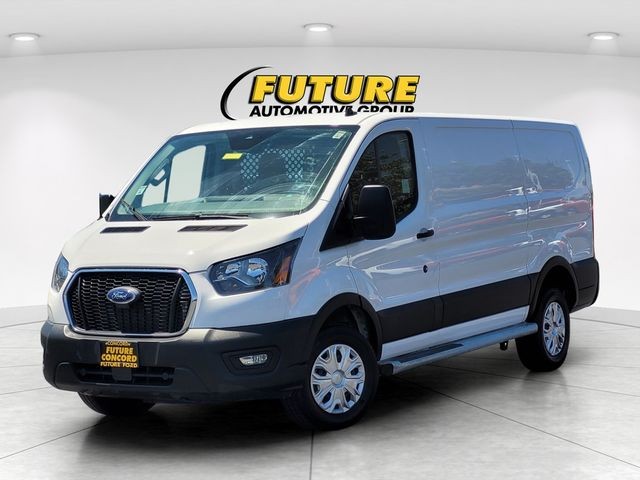 Certified Used 2023 Oxford White Ford Base image 3