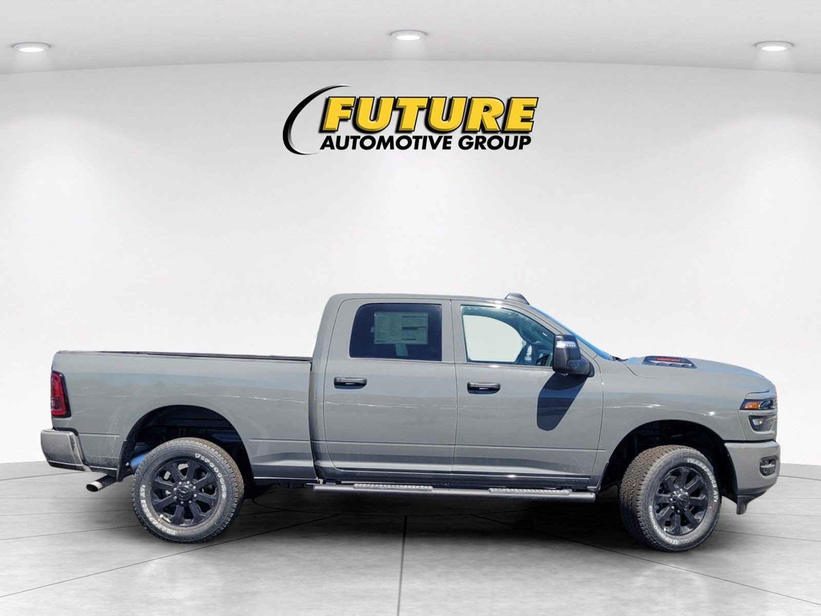 New 2026 Ceramic Gray Clearcoat RAM  image 28
