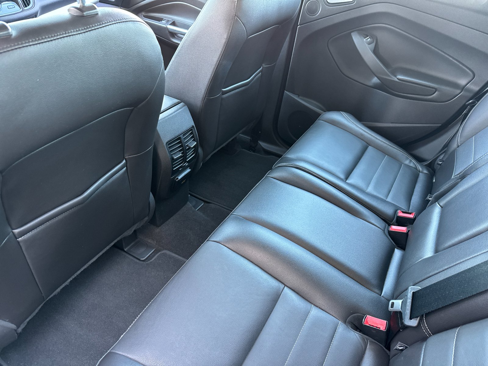 Used 2013 Gray Ford SEL image 11