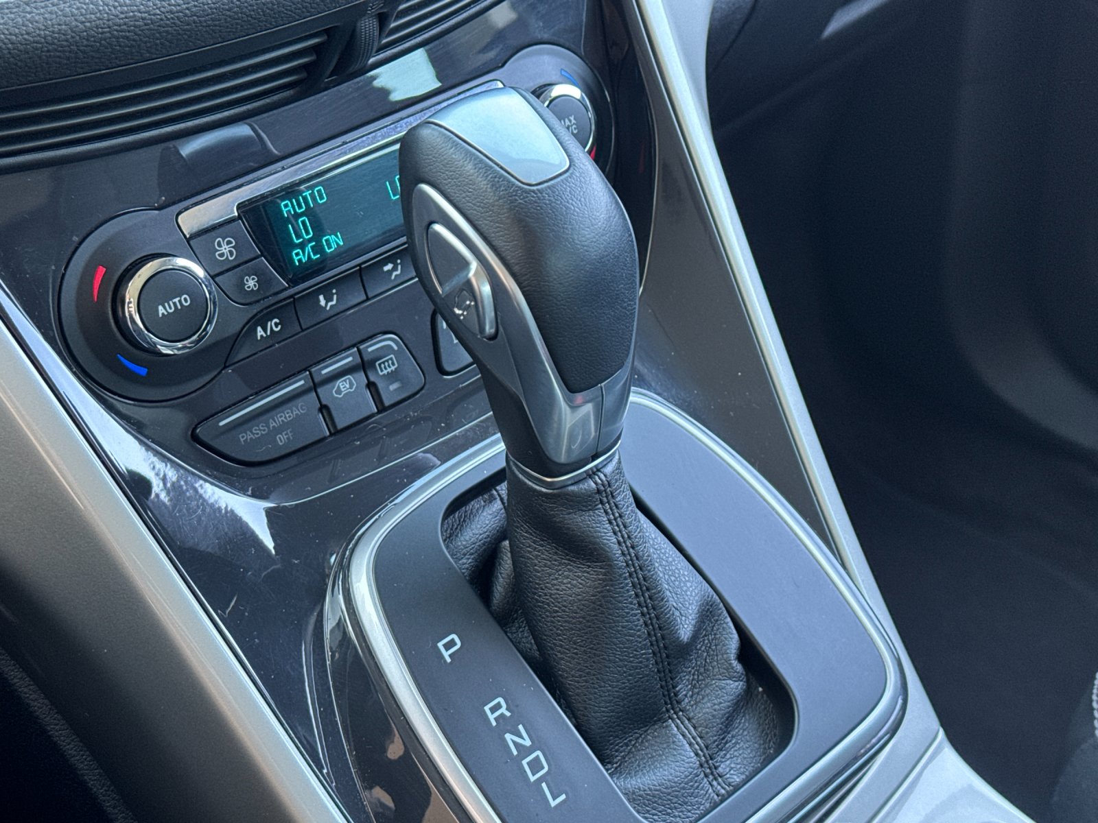 Used 2013 Gray Ford SEL image 20