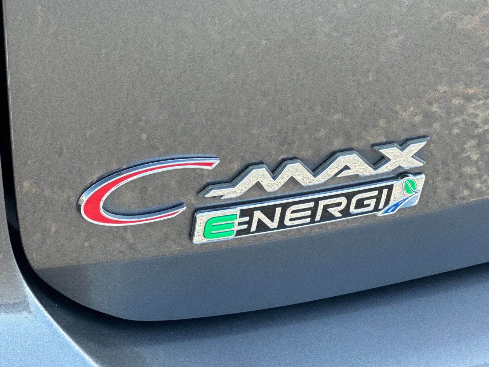 Used 2013 Gray Ford SEL image 25