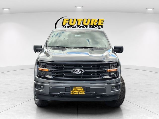 New 2026 Carbonized Gray Metallic Ford XLT image 3