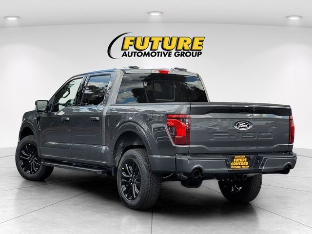 New 2026 Carbonized Gray Metallic Ford XLT image 5