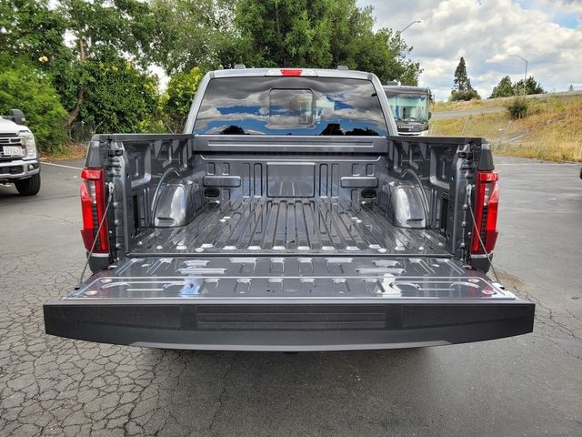 New 2026 Carbonized Gray Metallic Ford XLT image 11