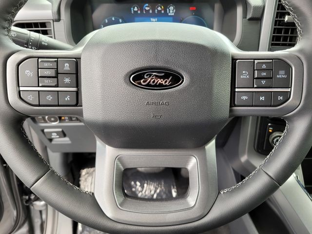 New 2026 Carbonized Gray Metallic Ford XLT image 24