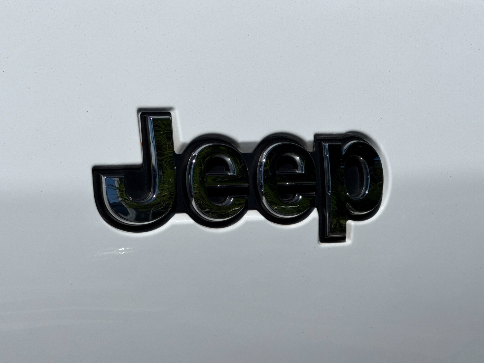 Used 2021 White Jeep Limited image 27