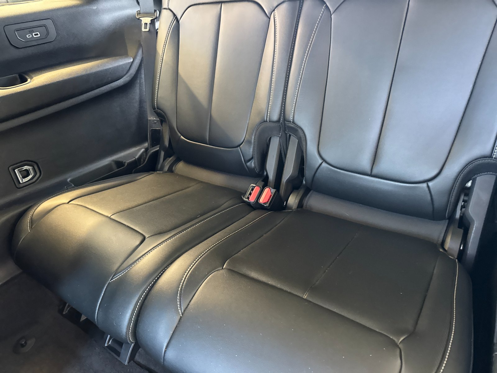 Used 2021 White Jeep Limited image 15