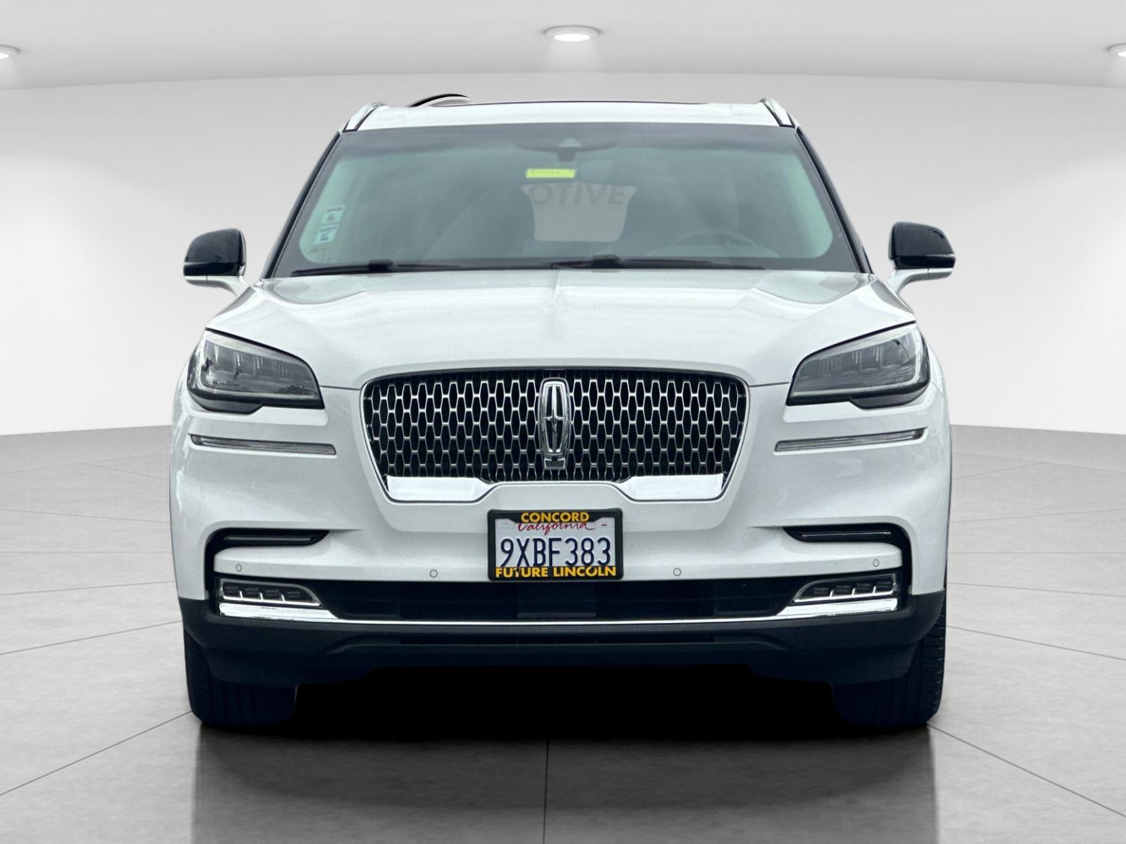 Used 2021 Pristine White Lincoln Reserve image 8