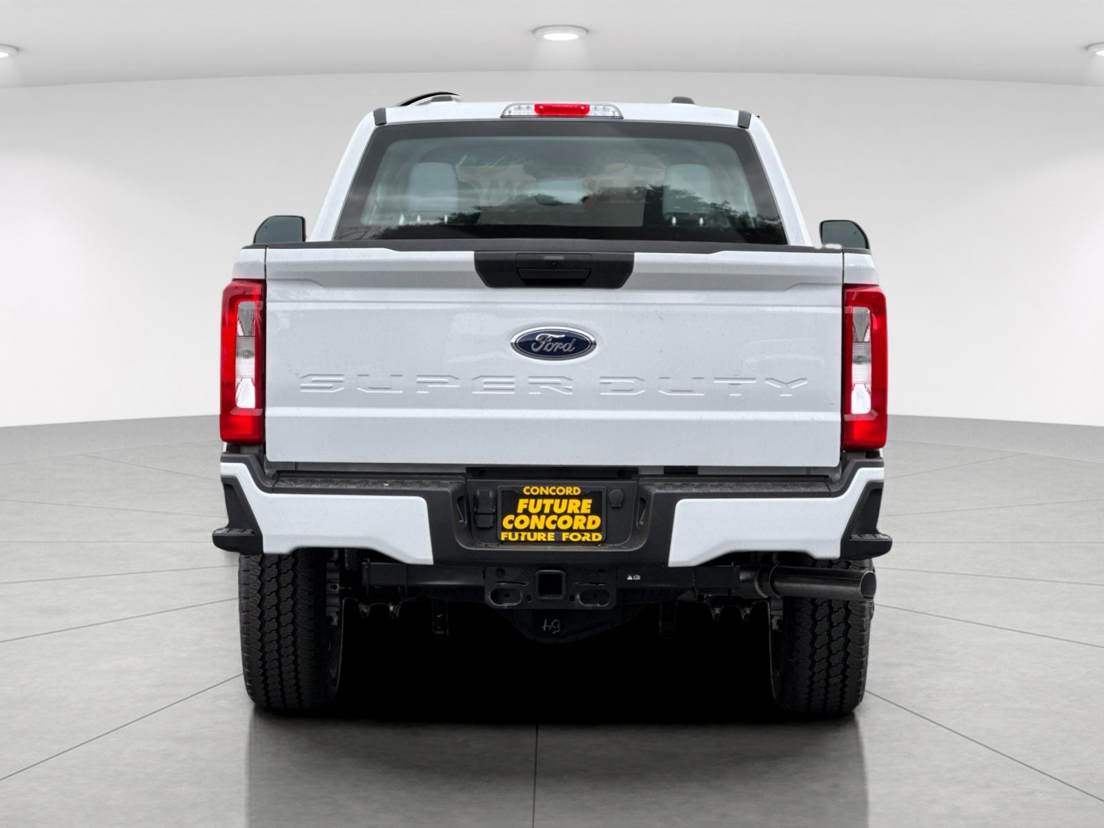 New 2026 Oxford White Ford F-250® XL image 4