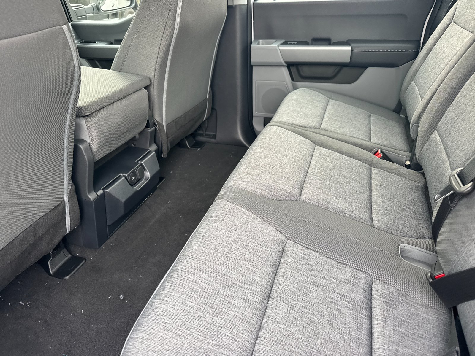 New 2026 Oxford White Ford F-250® XL image 11